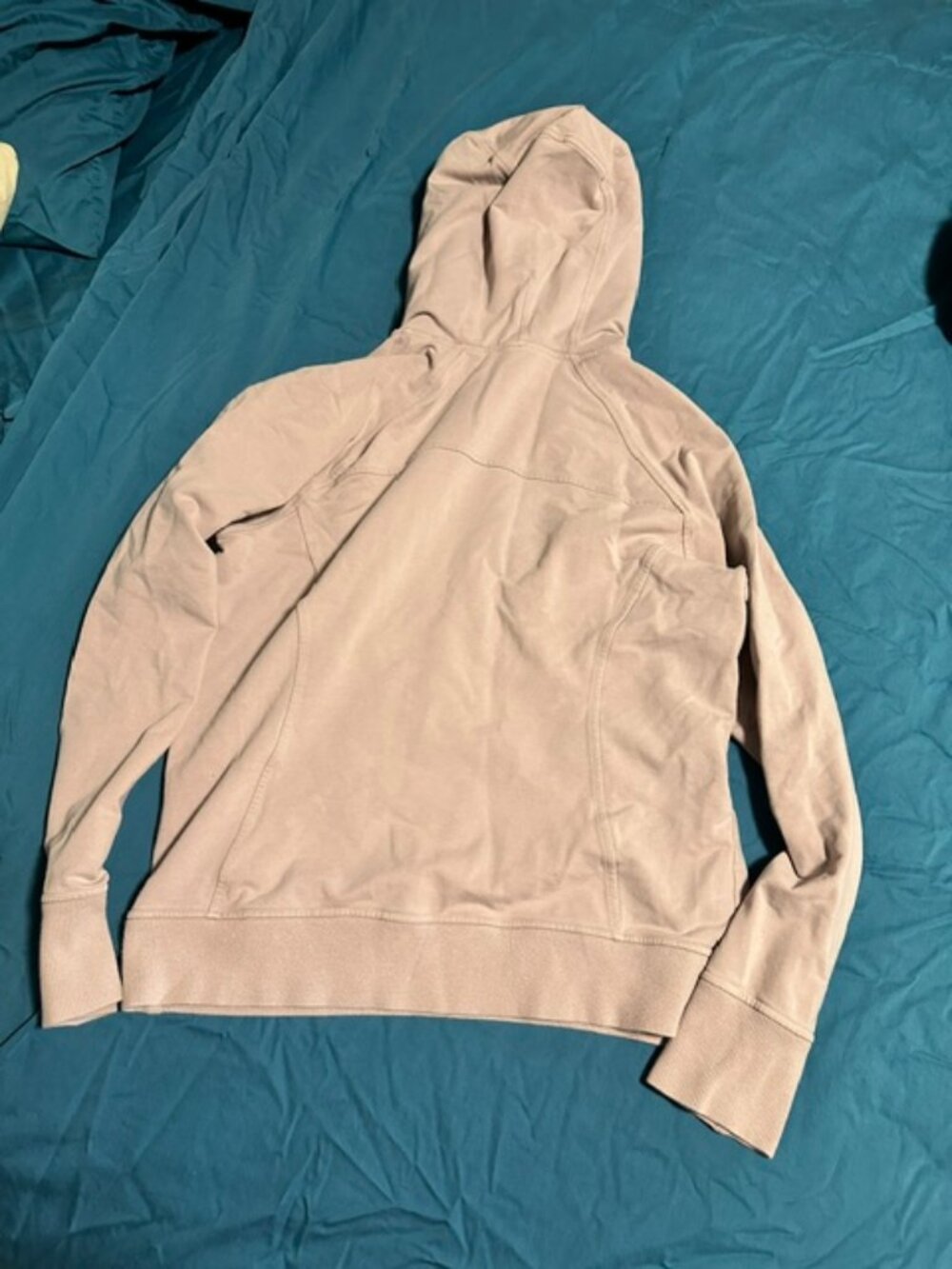 Lululemon size 6 scuba pullover
